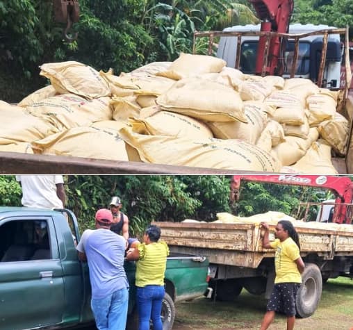 Dominica Farmers Receive Fertilizer Relief
